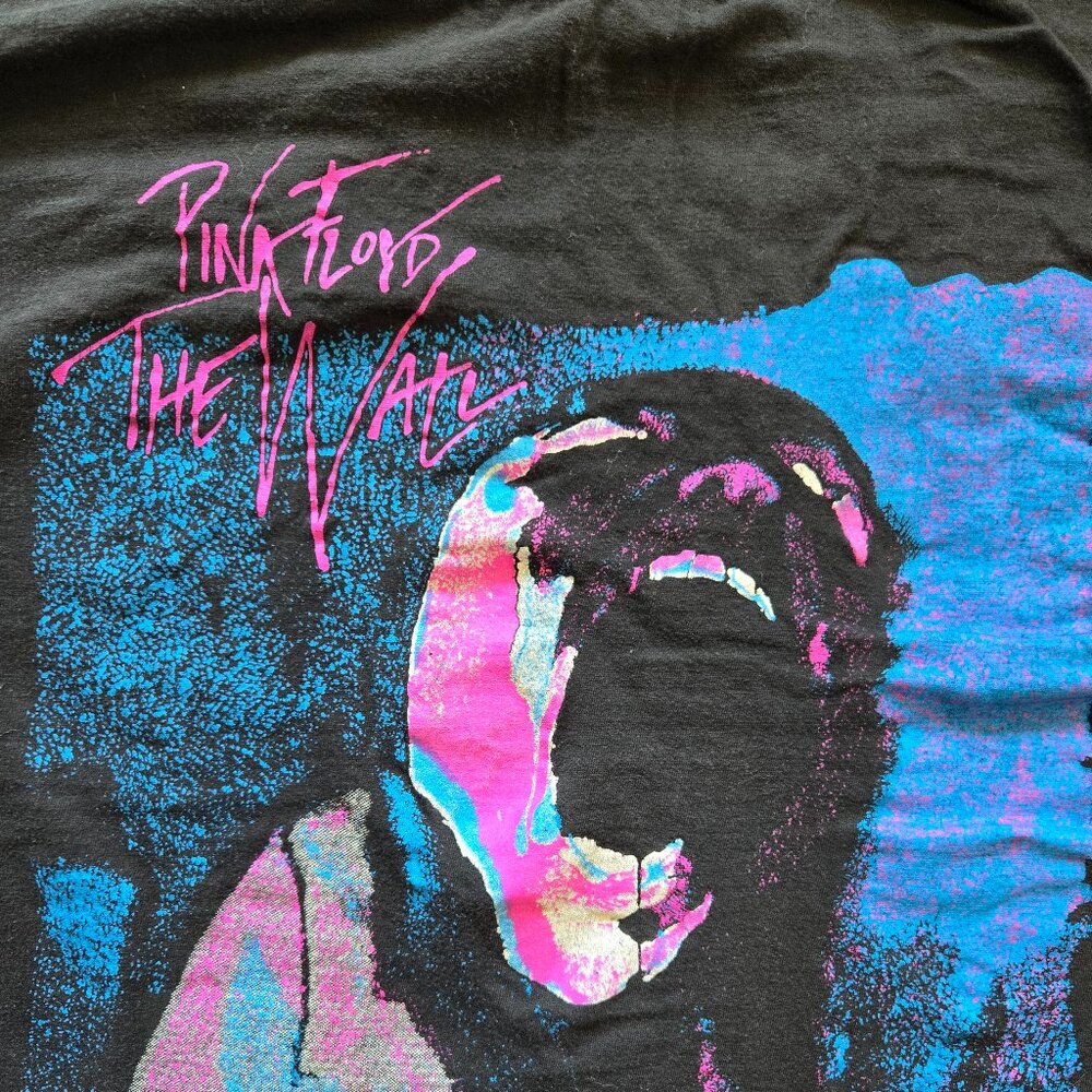 Vintage 80s Pink Floyd “The Wall” Black T-Shirt Size XL